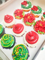 Custom Christmas cupcakes with buttercream mdecoration
