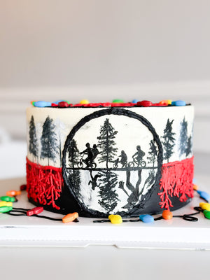 
                  
                    Load image into Gallery viewer, Stranger Things cake - hand painting decoration
                  
                