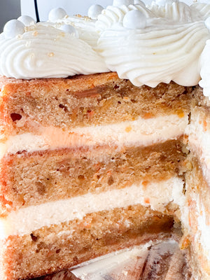 
                  
                    Load image into Gallery viewer, Custom decoration carrot-mascarpone cake cross section
                  
                