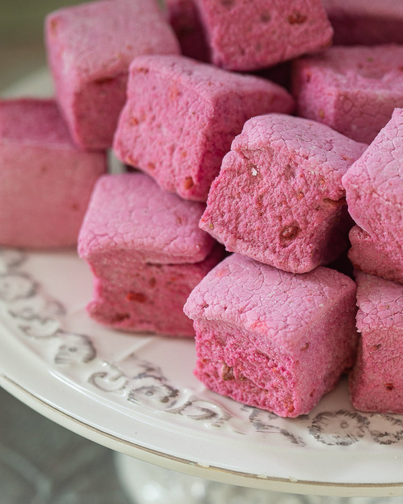 
                  
                    Load image into Gallery viewer, Strawberry Gourmet Marshmallow
                  
                
