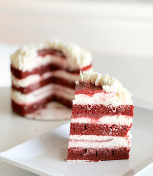 
                  
                    Load image into Gallery viewer, Red Velvet - Mascarpone - Raspberry cake
                  
                